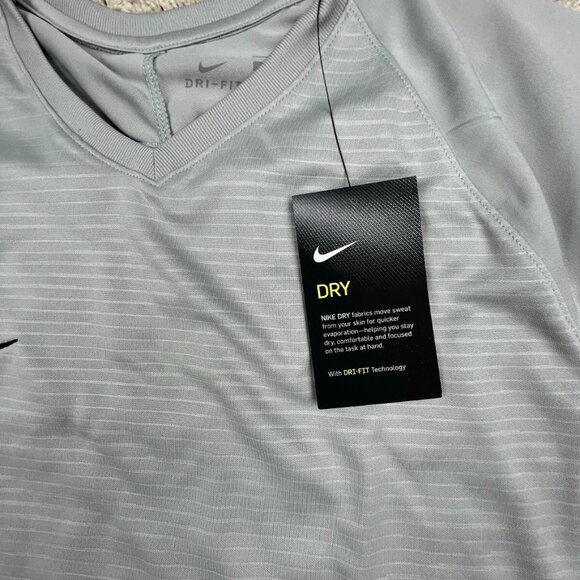 Nike Short Sleeve Shirt Womens Large Gray NWT V Neck Athletic Polyester - Picture 6 of 8